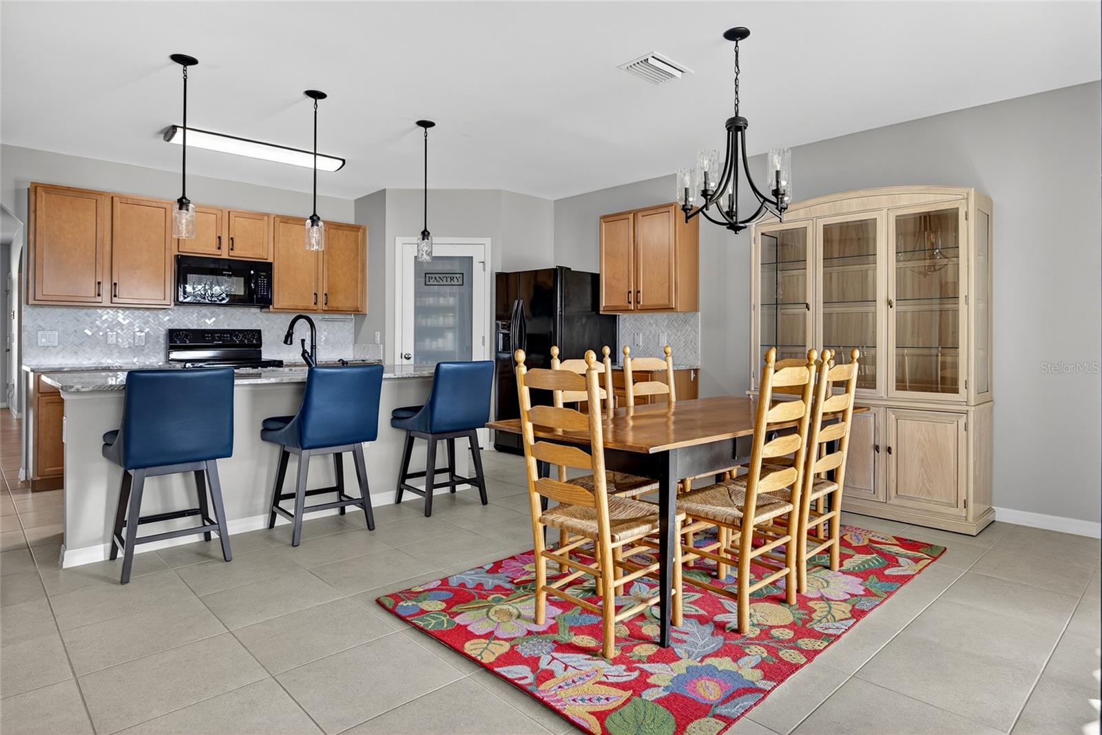 CALUSA CREEK - Residential