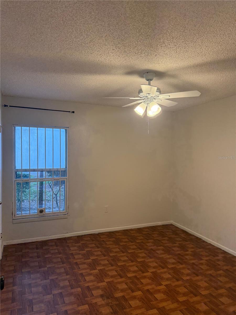 ARBORS OF SENDERA - Residential Lease