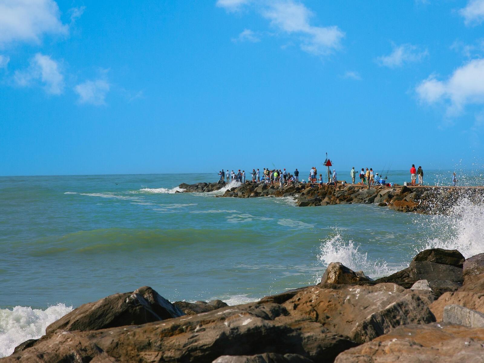 LAUREL VILLA - Residential