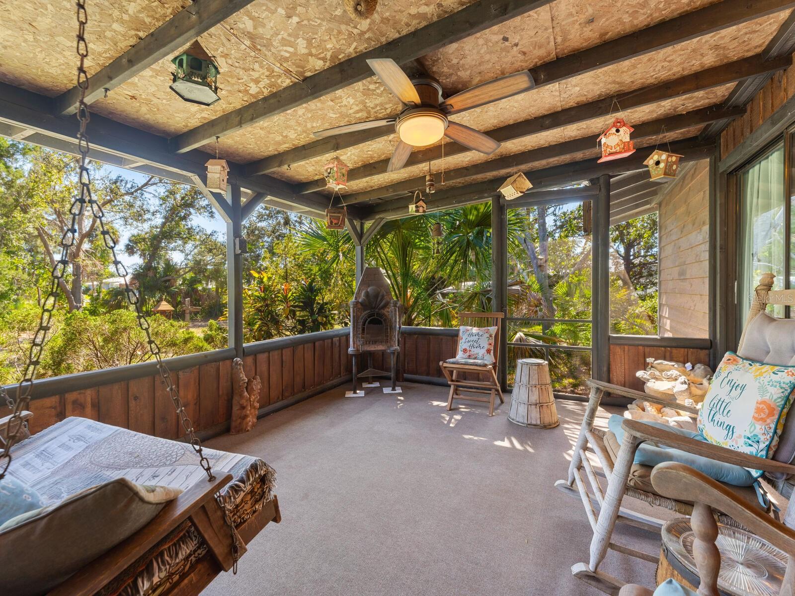 LAUREL VILLA - Residential