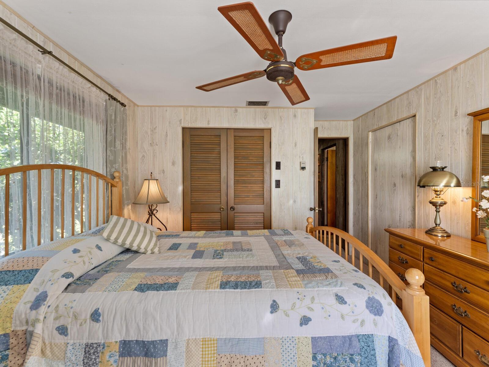 LAUREL VILLA - Residential