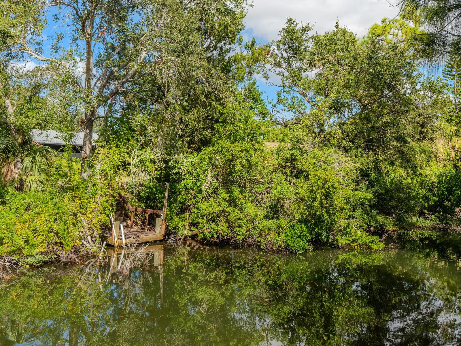 LAUREL VILLA - Residential