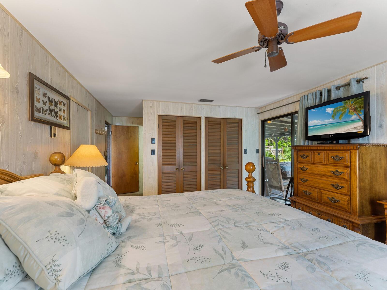 LAUREL VILLA - Residential