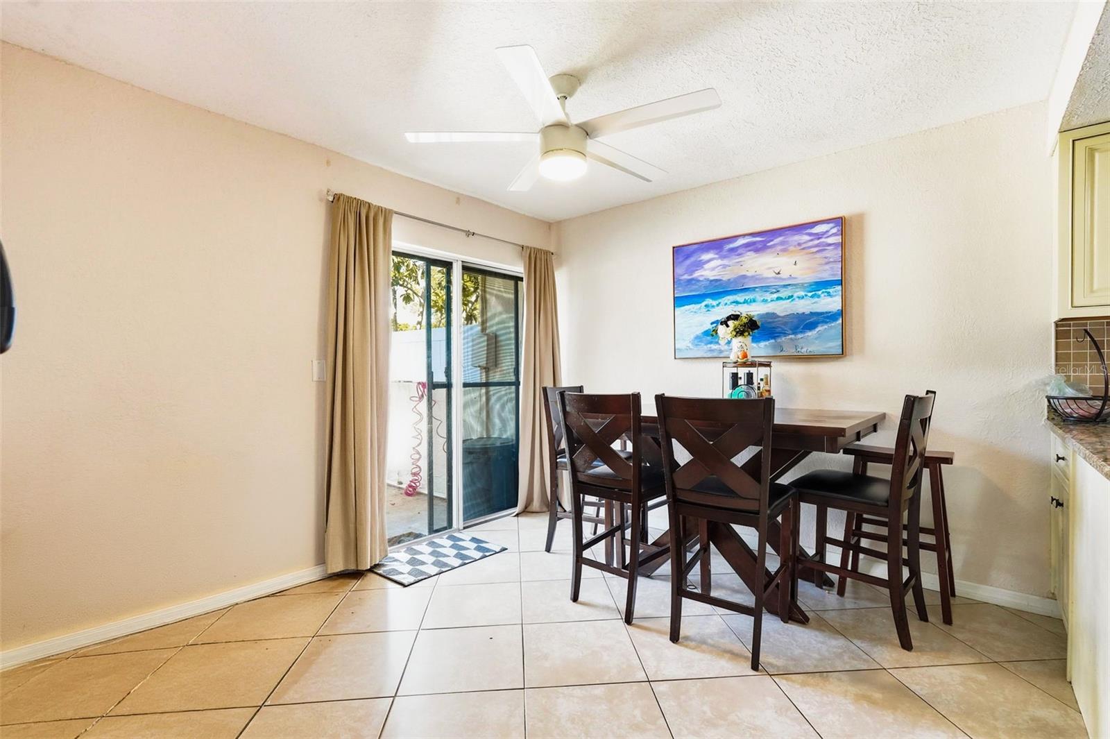 TOWNHOUSES AT BONNIE BAY CONDO - Residential