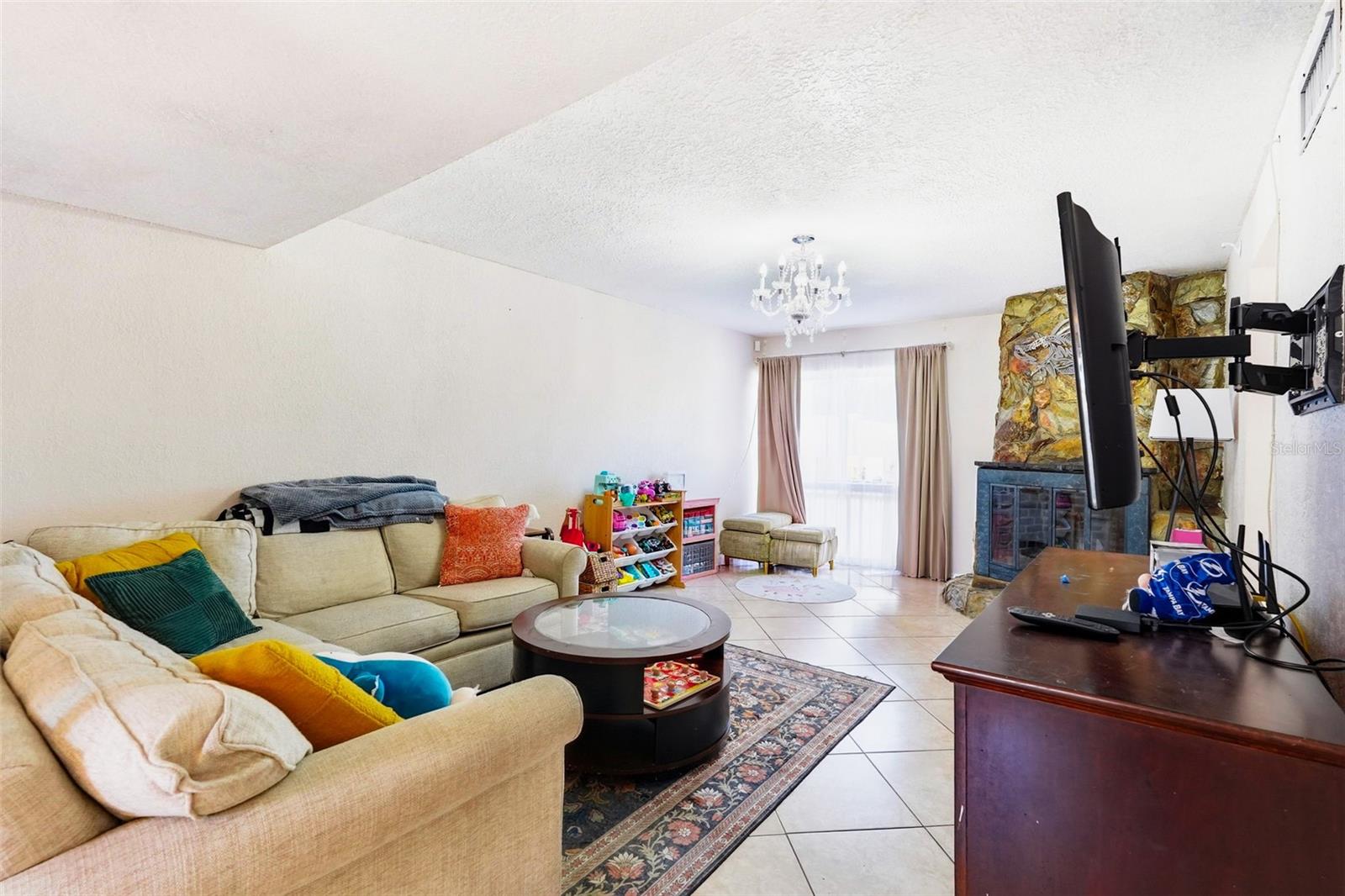 TOWNHOUSES AT BONNIE BAY CONDO - Residential