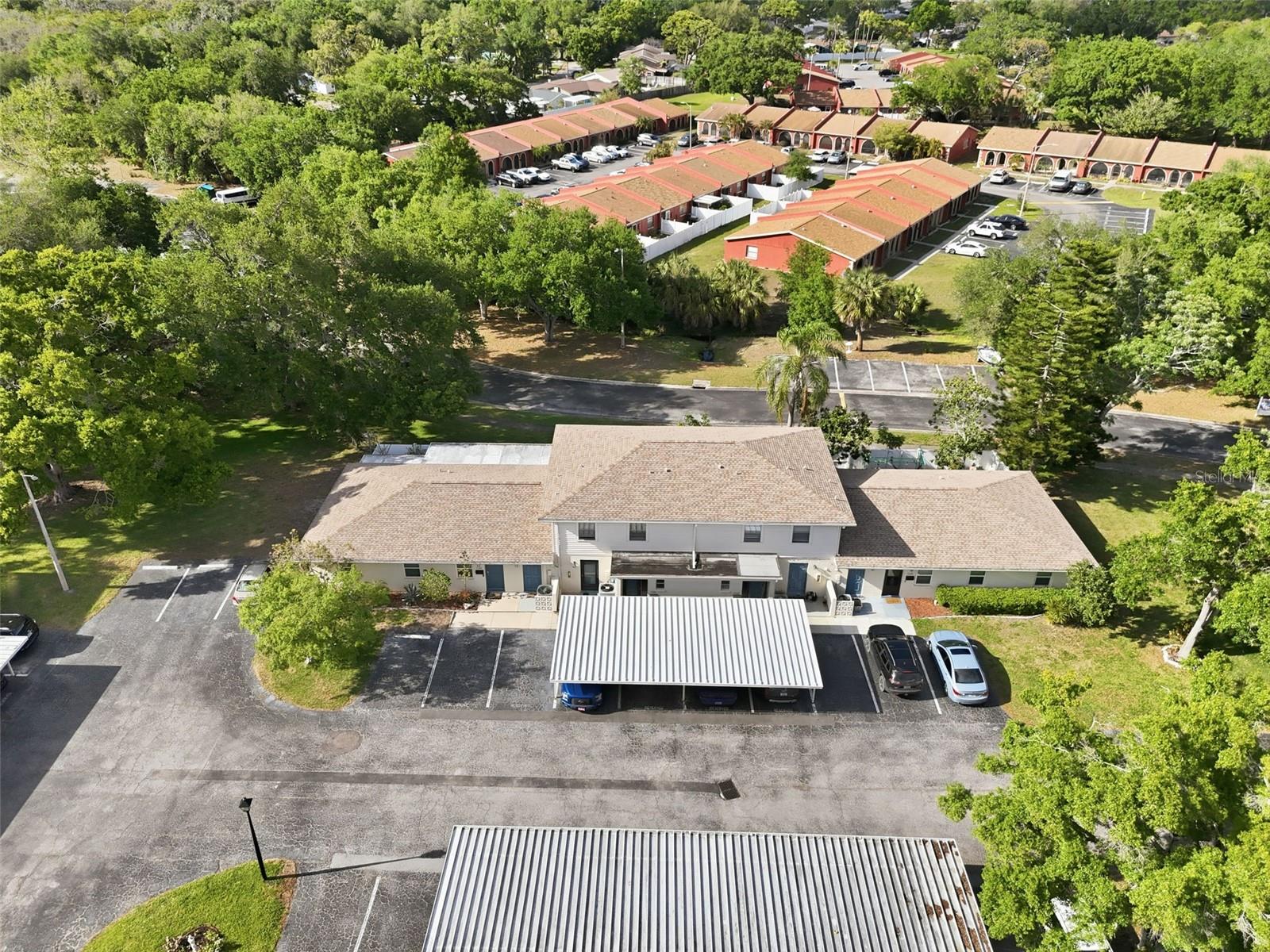 TOWNHOUSES AT BONNIE BAY CONDO - Residential