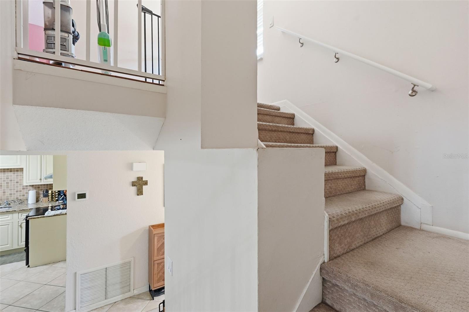 TOWNHOUSES AT BONNIE BAY CONDO - Residential