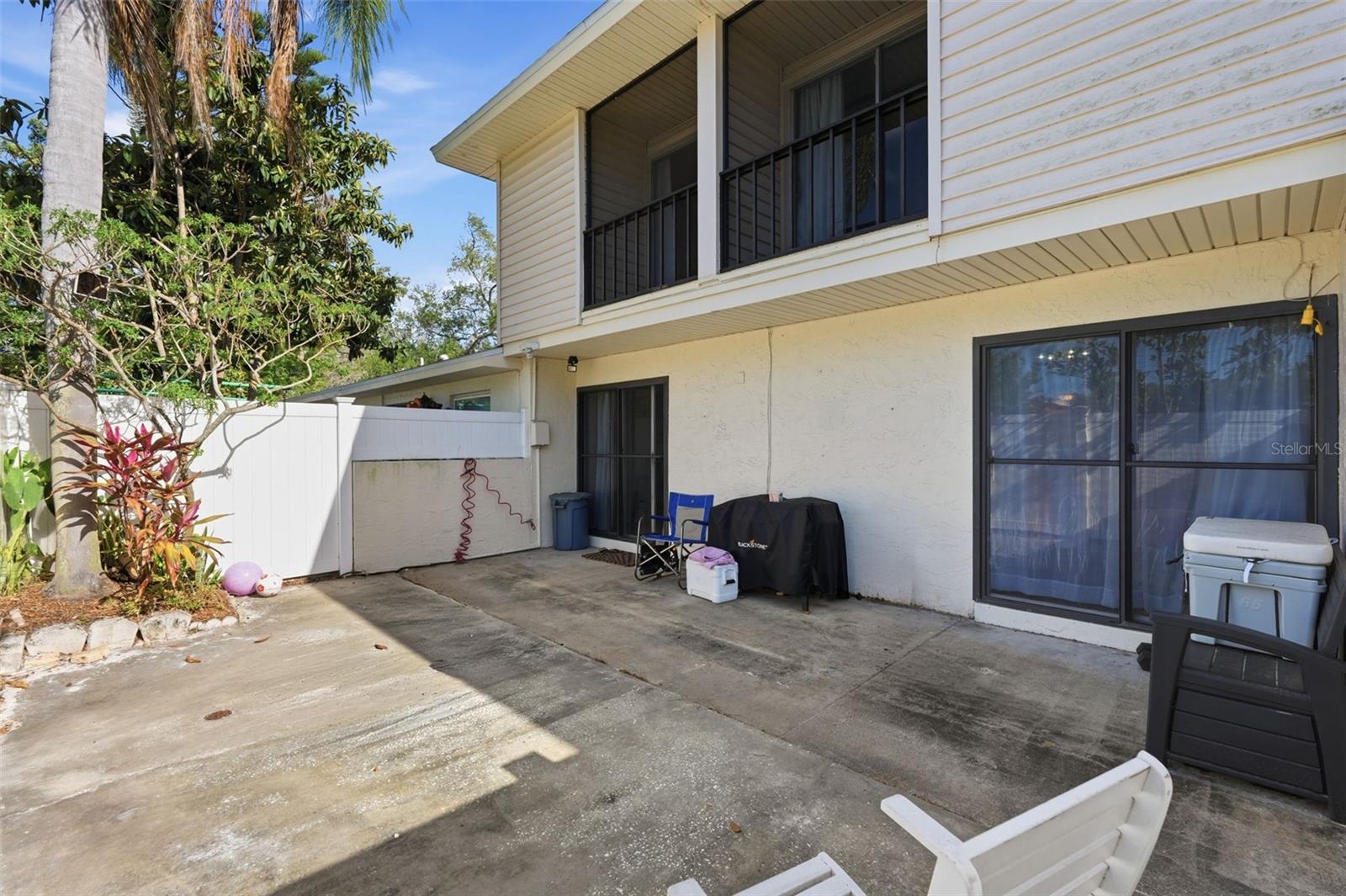 TOWNHOUSES AT BONNIE BAY CONDO - Residential