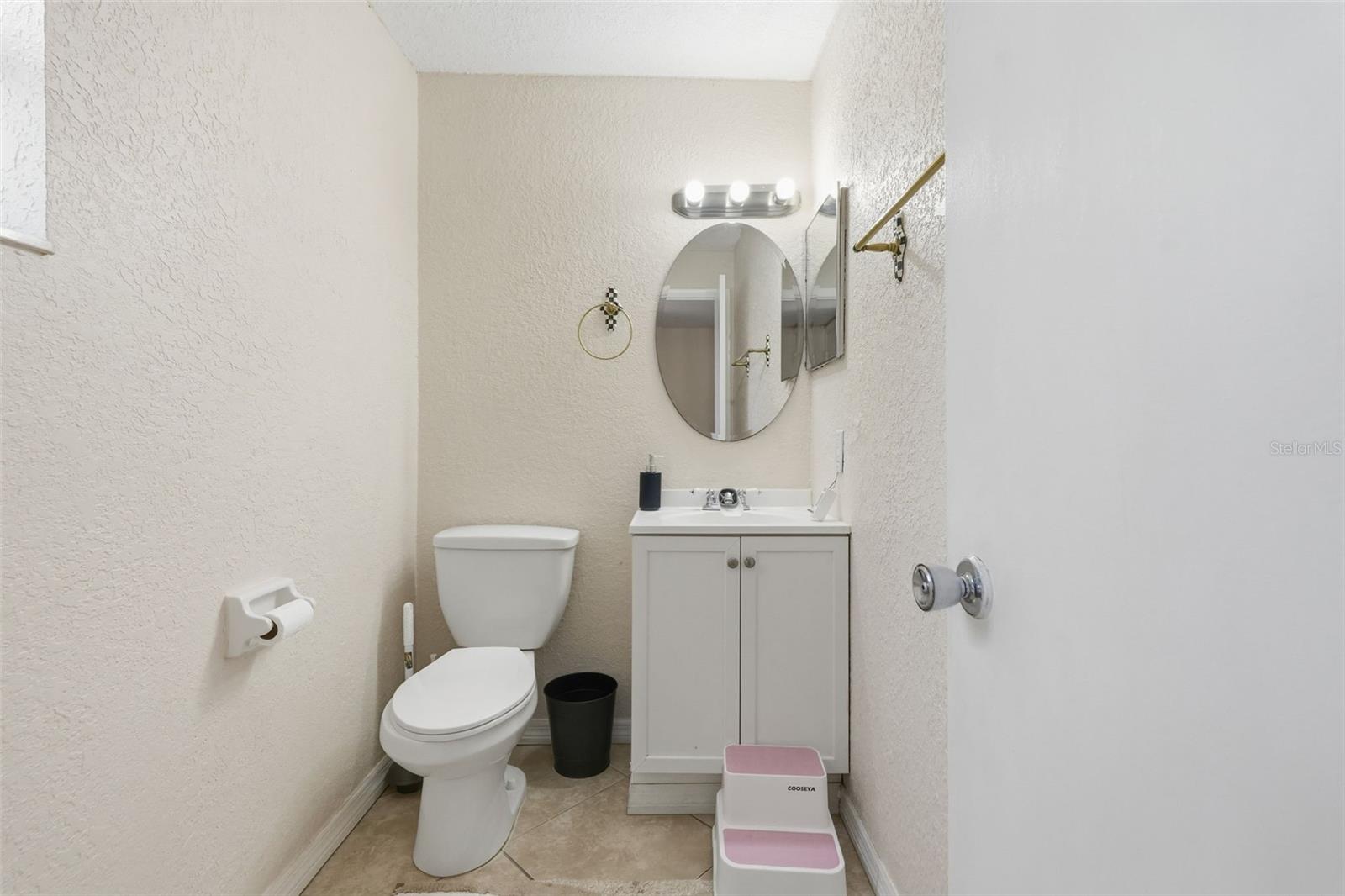 TOWNHOUSES AT BONNIE BAY CONDO - Residential