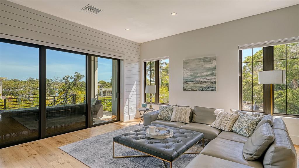 PRESERVE/LONGBEACH - Residential