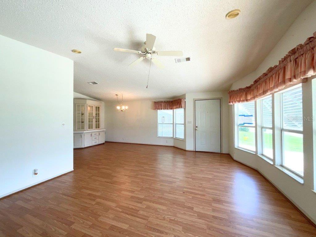 TRADERS COVE UNIT 01 - Residential