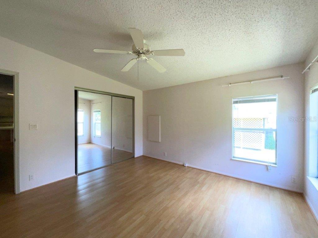 TRADERS COVE UNIT 01 - Residential
