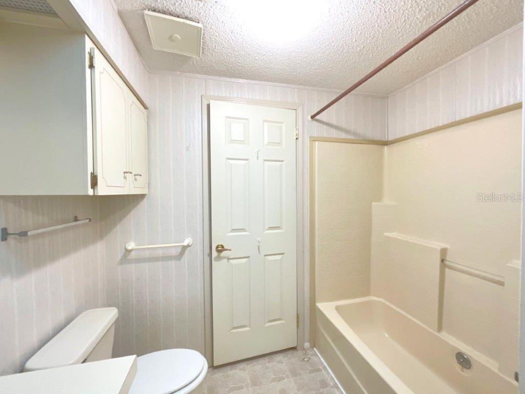 TRADERS COVE UNIT 01 - Residential