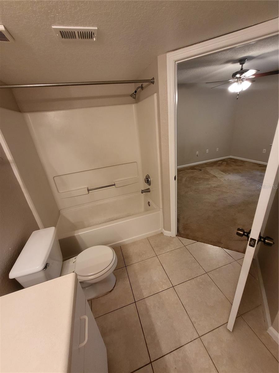 BELMONT/PK CENTRAL CONDO - Residential Lease