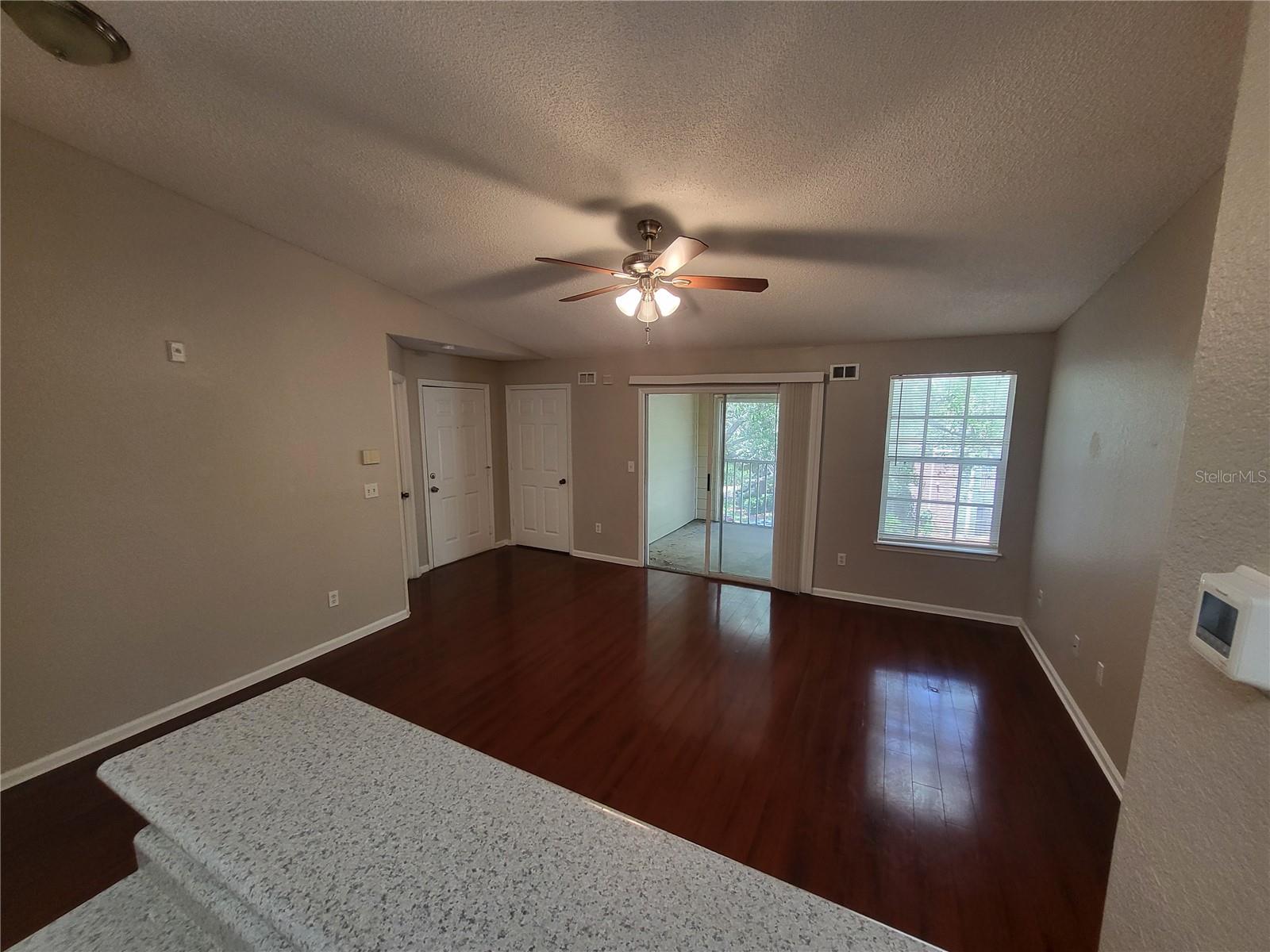 BELMONT/PK CENTRAL CONDO - Residential Lease