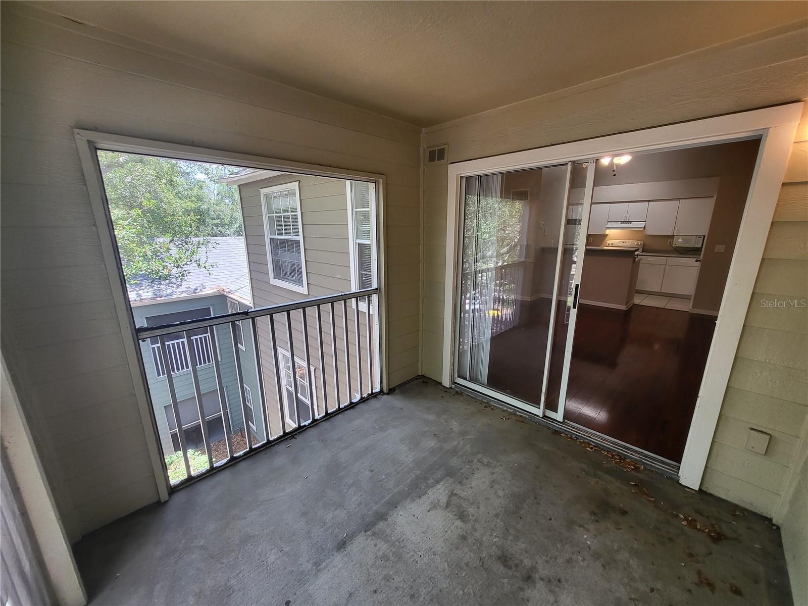 BELMONT/PK CENTRAL CONDO - Residential Lease