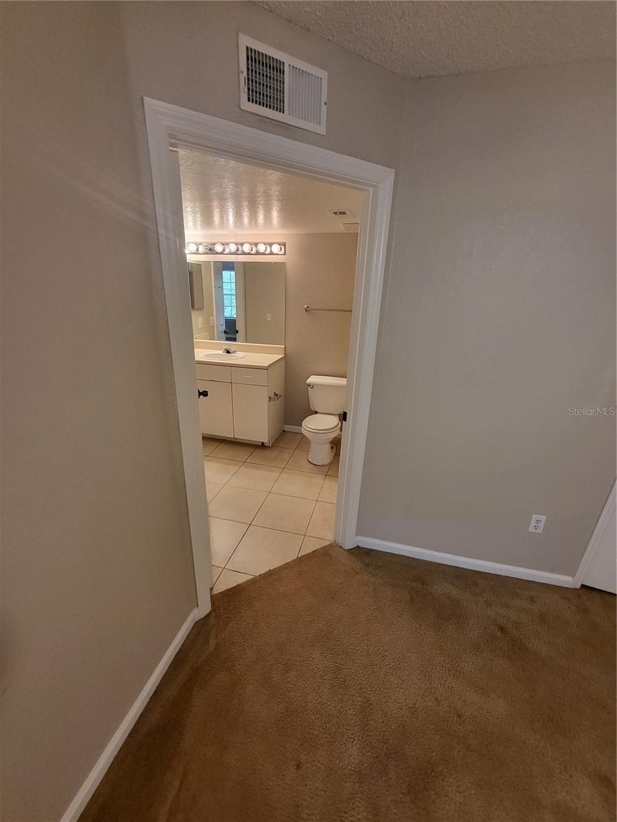 BELMONT/PK CENTRAL CONDO - Residential Lease