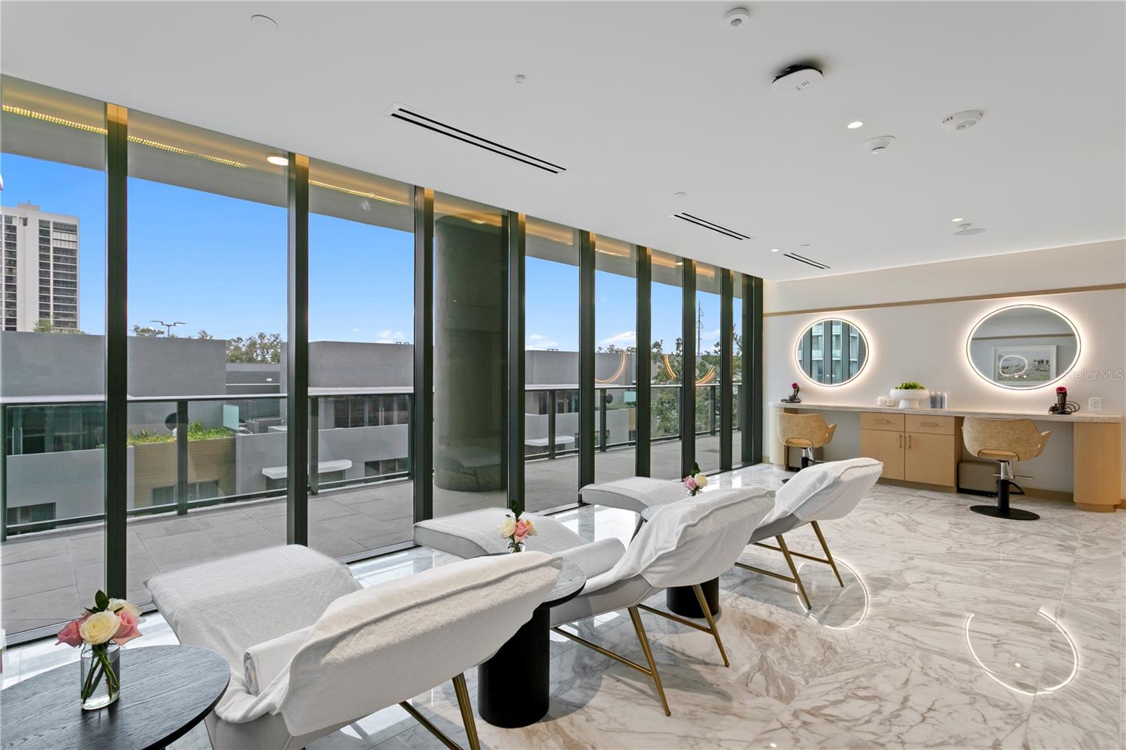 BAYSHORE YSABELLA CONDOMINIUM - Residential