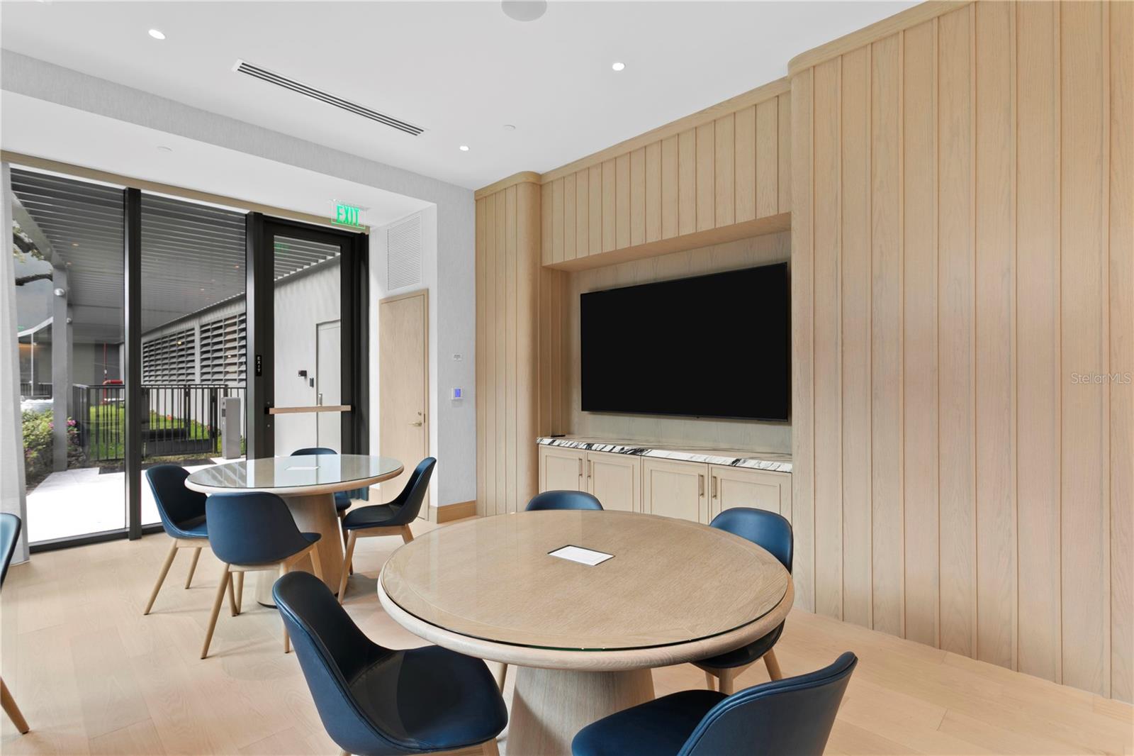 BAYSHORE YSABELLA CONDOMINIUM - Residential