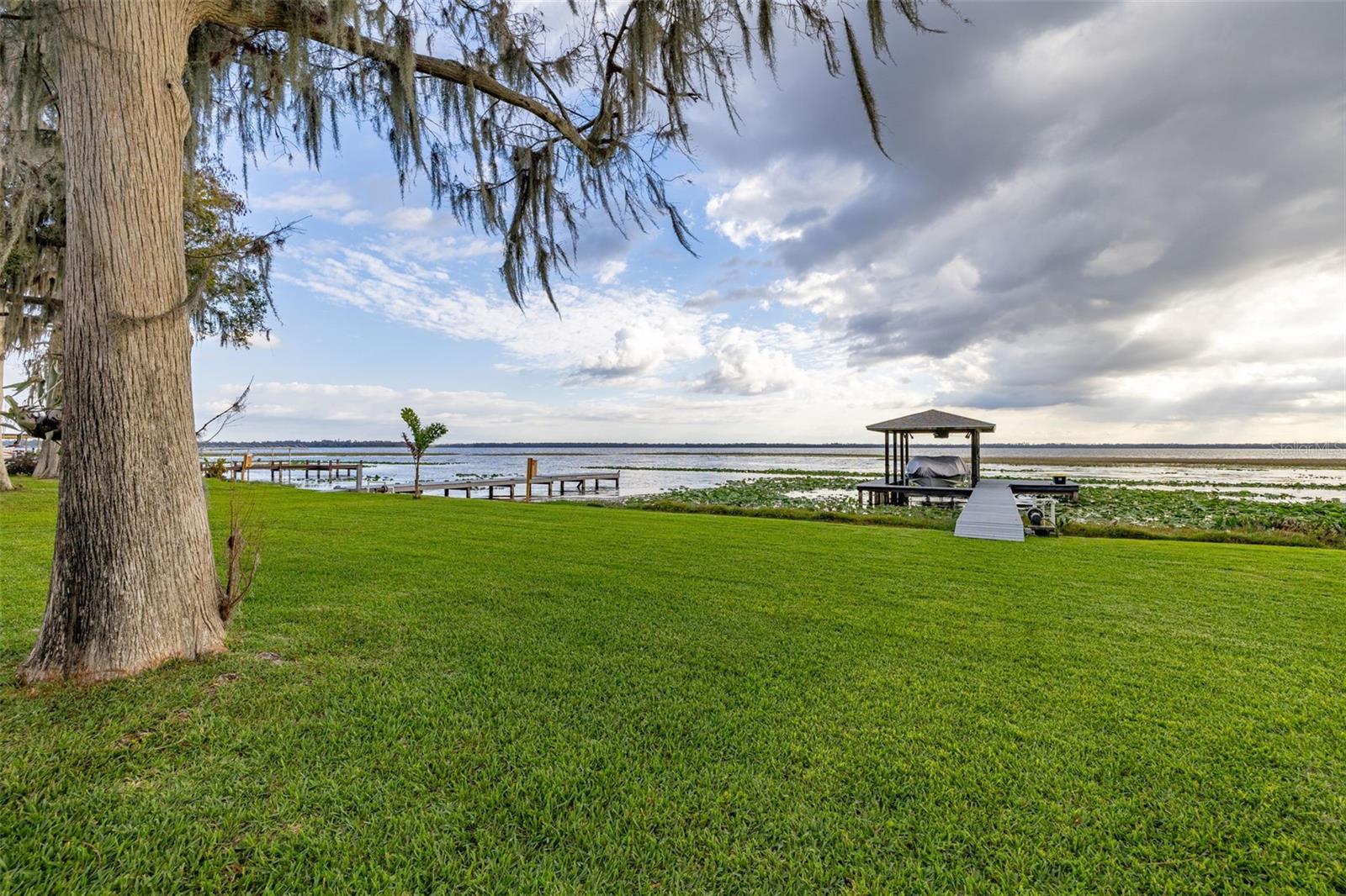 4815 CYPRESS DRIVE