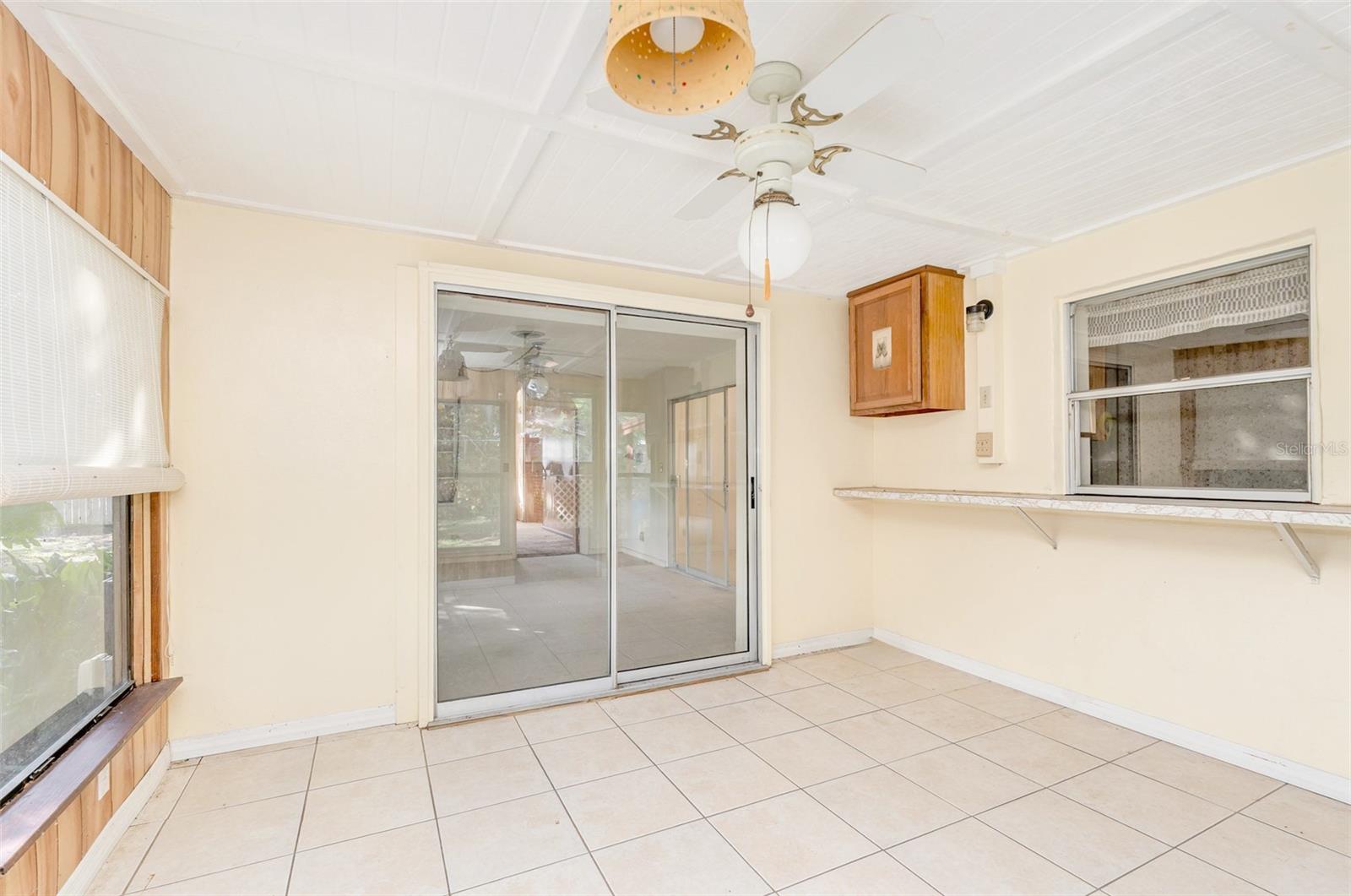 BRY LYNN ESTATES - Residential