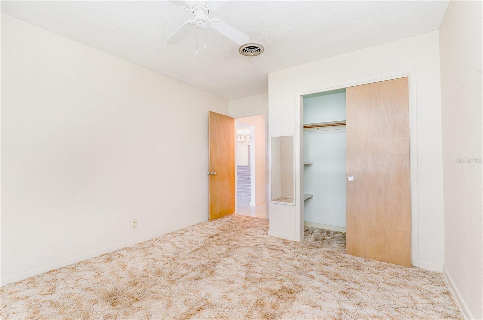 BRY LYNN ESTATES - Residential