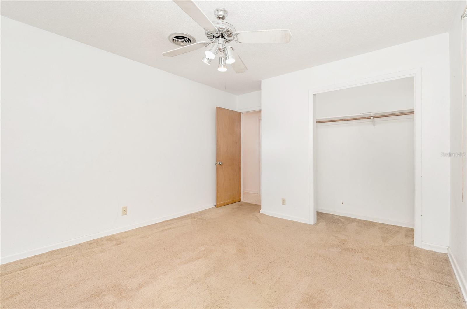 BRY LYNN ESTATES - Residential