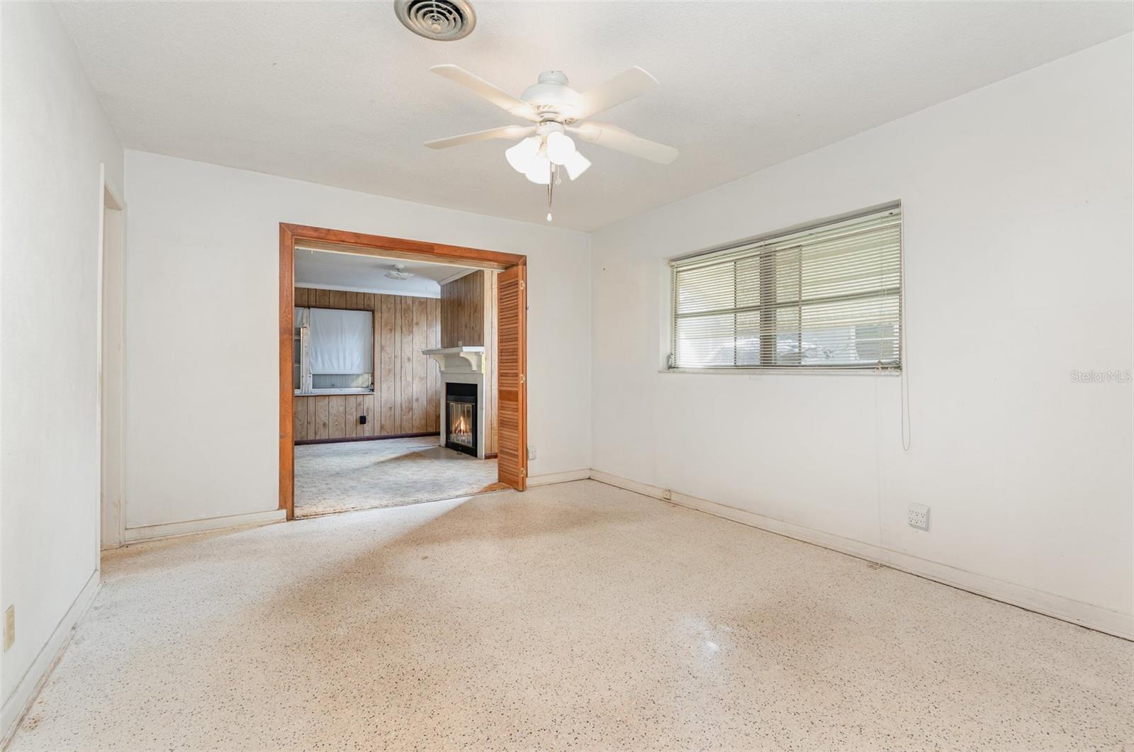 BRY LYNN ESTATES - Residential