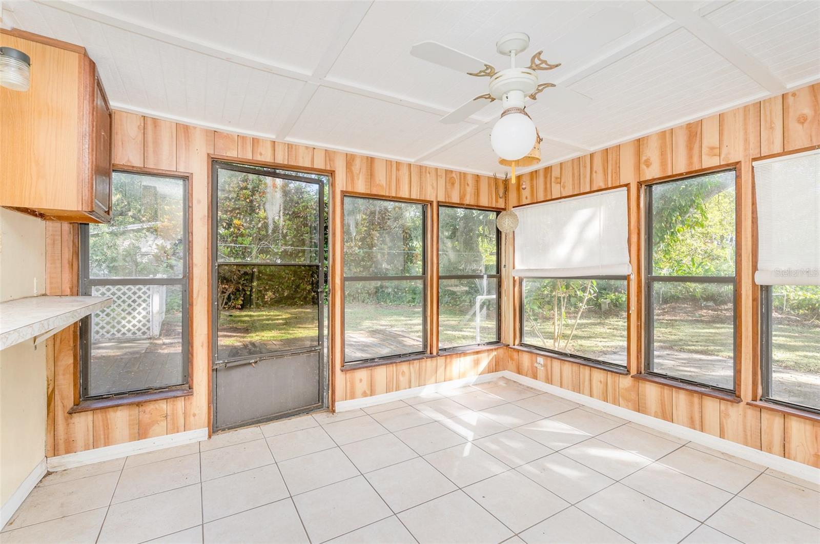 BRY LYNN ESTATES - Residential