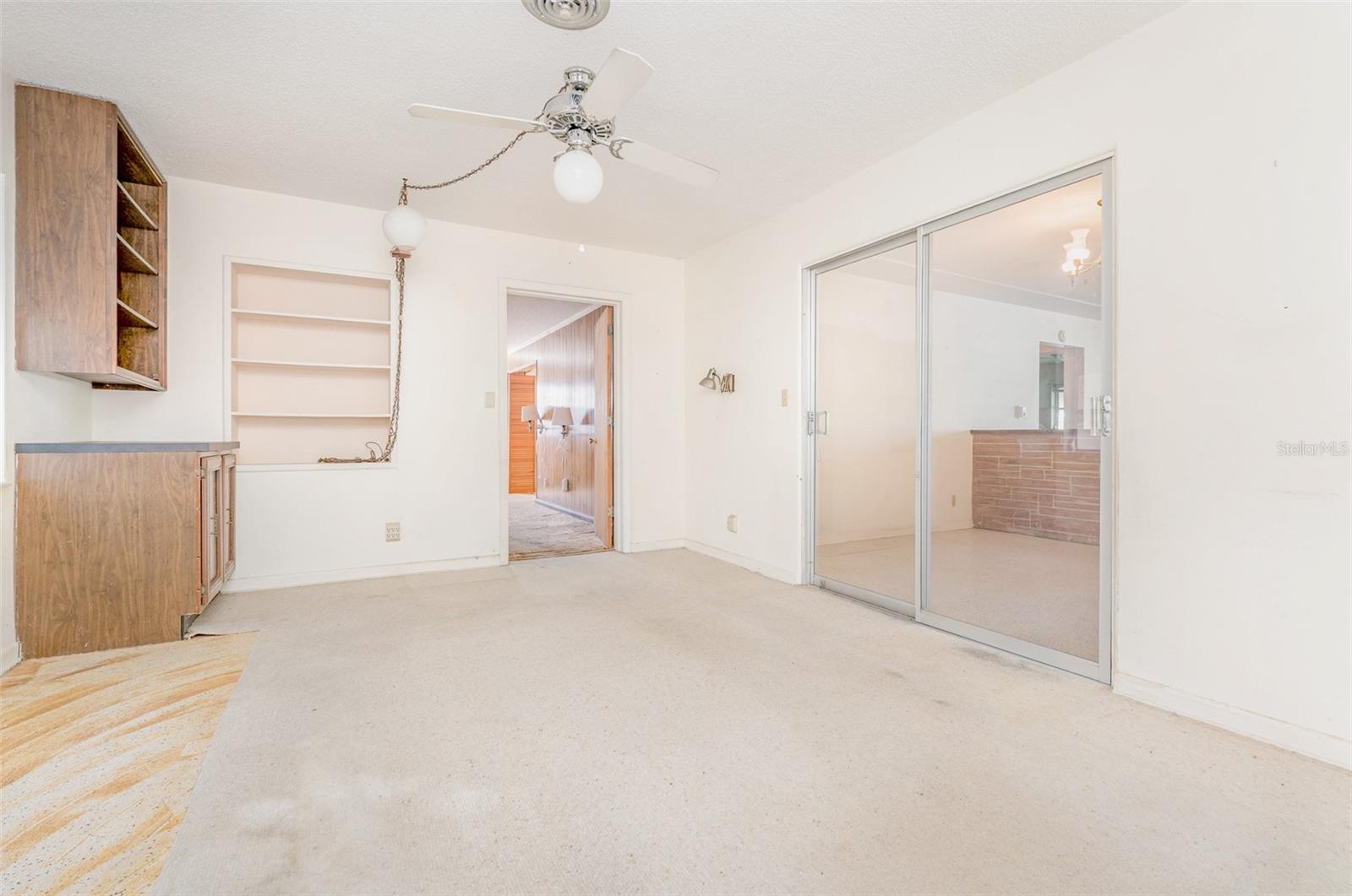 BRY LYNN ESTATES - Residential