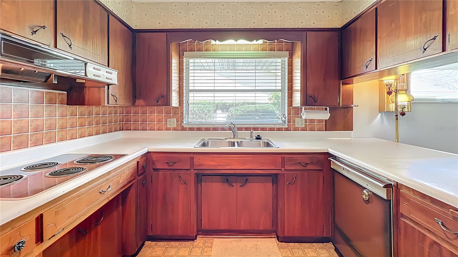 DOMMERICH HILLS SECOND ADD - Residential