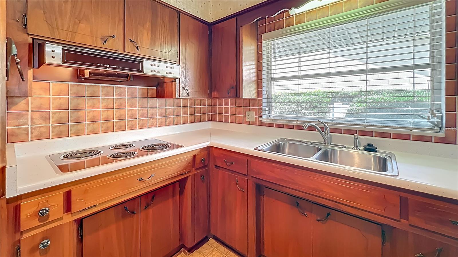 DOMMERICH HILLS SECOND ADD - Residential