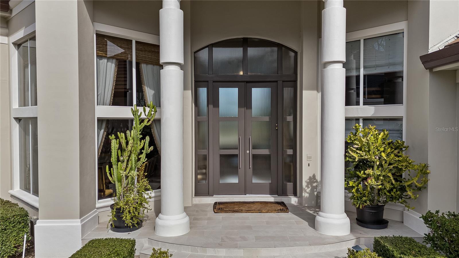 2224 ALAQUA DRIVE