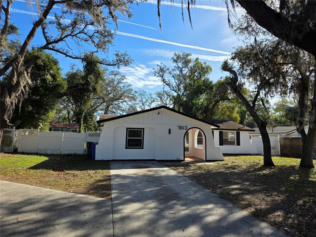 Photo of 7513 N Himes Avenue, Tampa, FL 33614 (MLS # TB8469179)