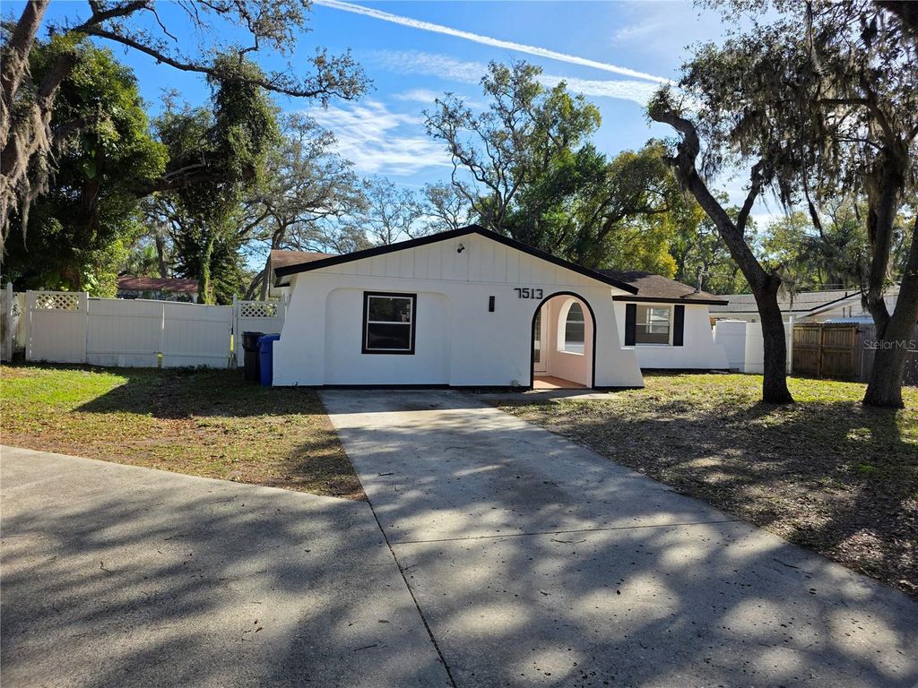 Photo of 7513 N Himes Avenue, Tampa, FL 33614 (MLS # TB8469179)