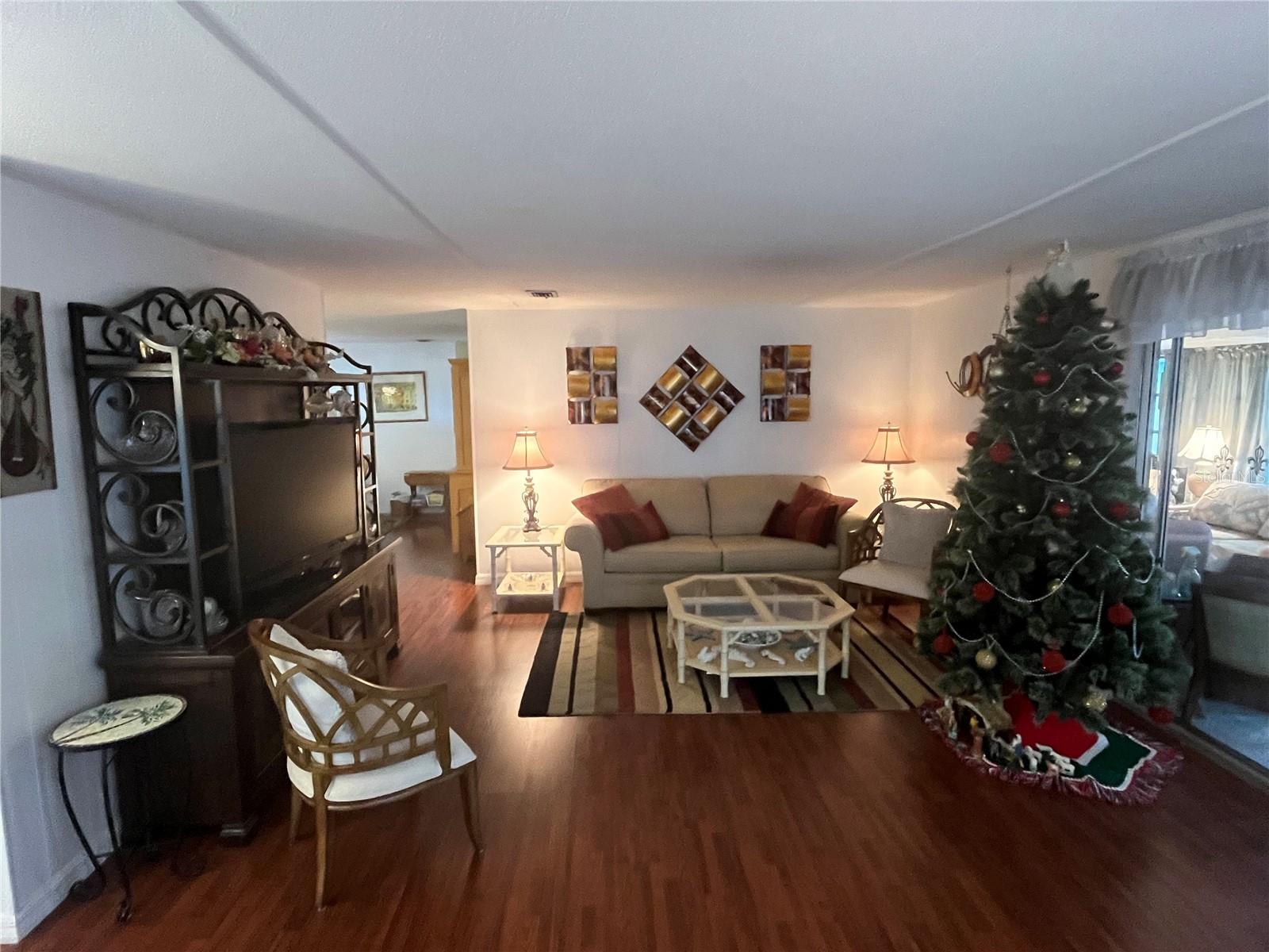 VENICE ISLE - Residential