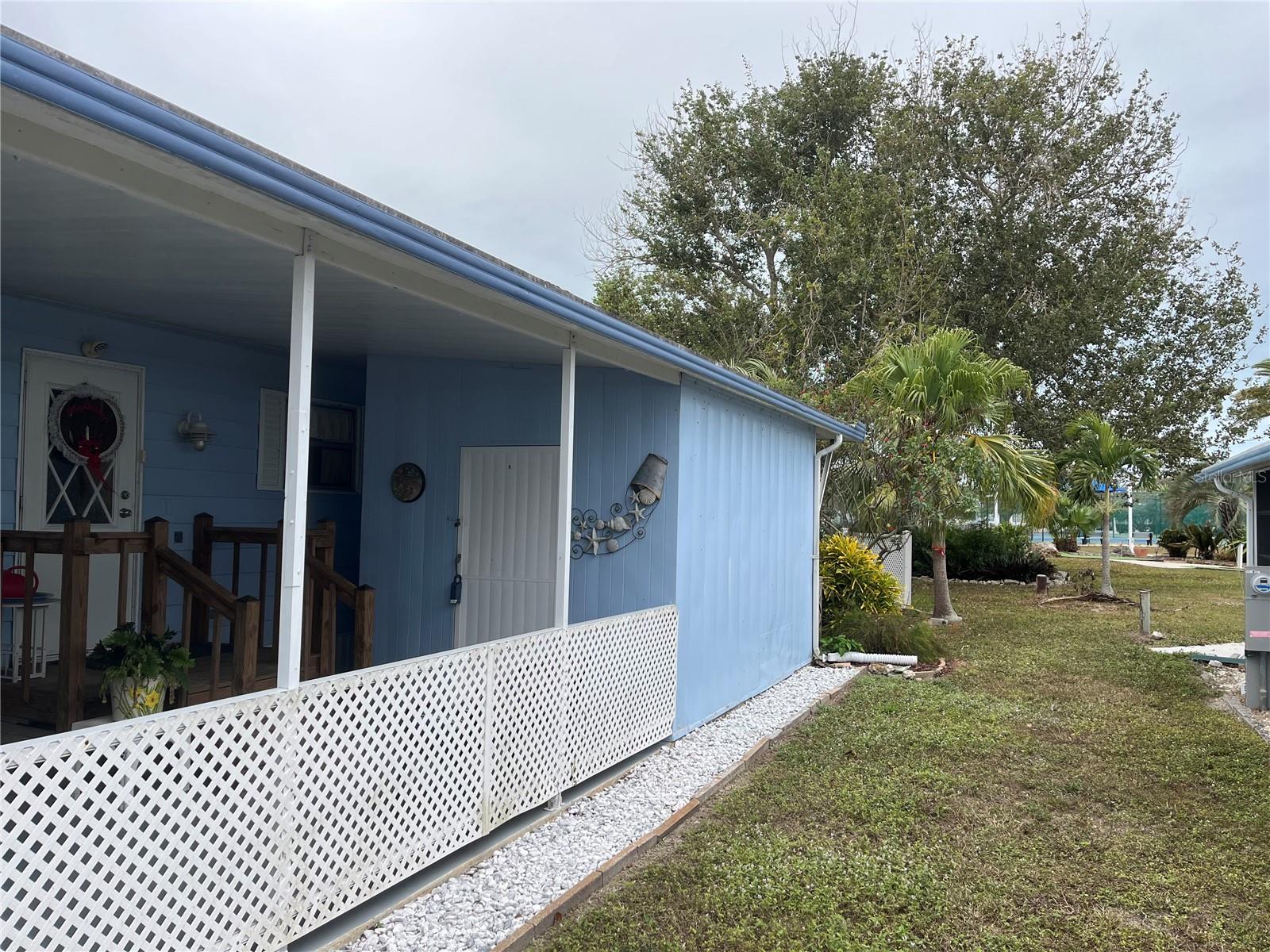 VENICE ISLE - Residential