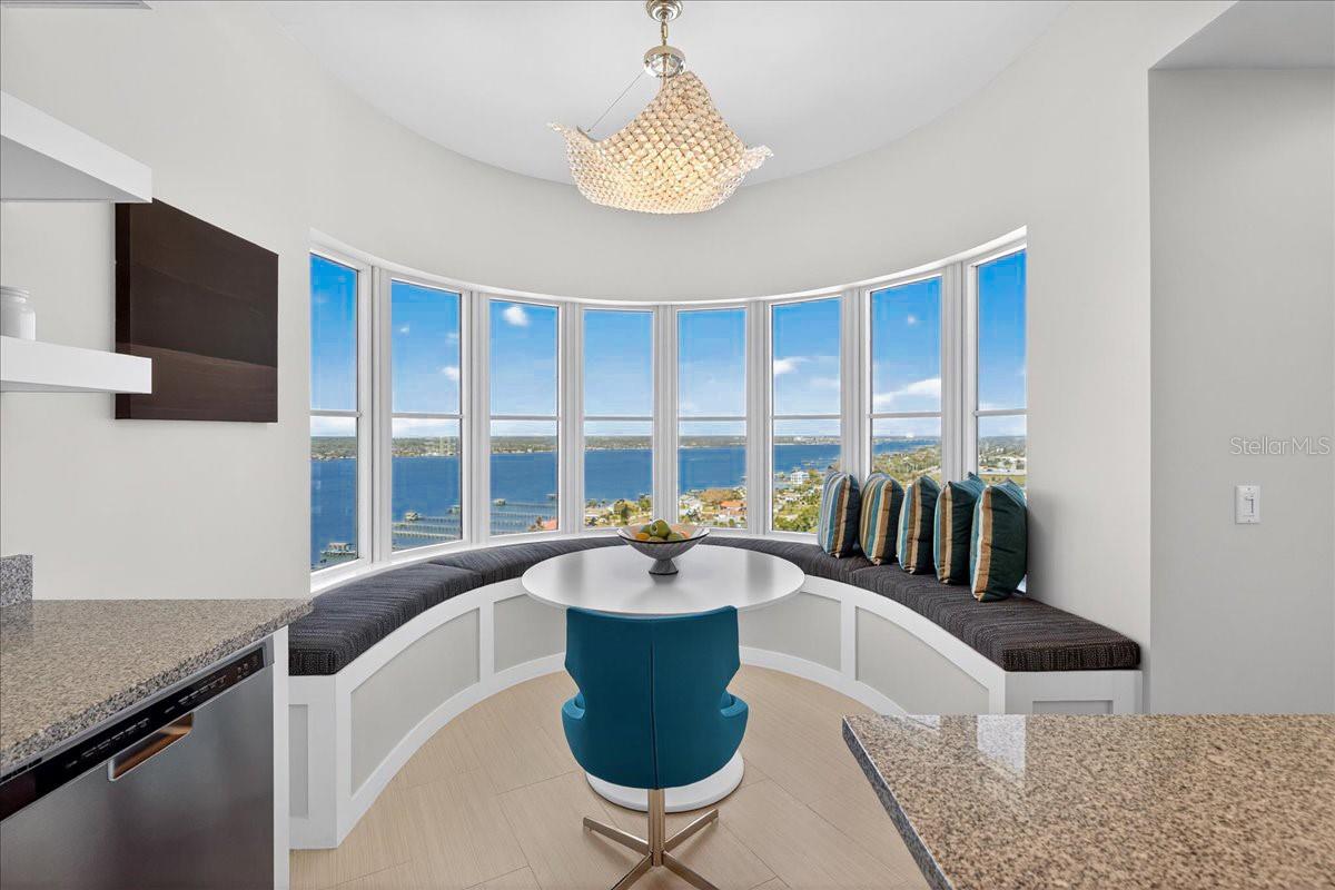 OCEANS GRAND - Residential