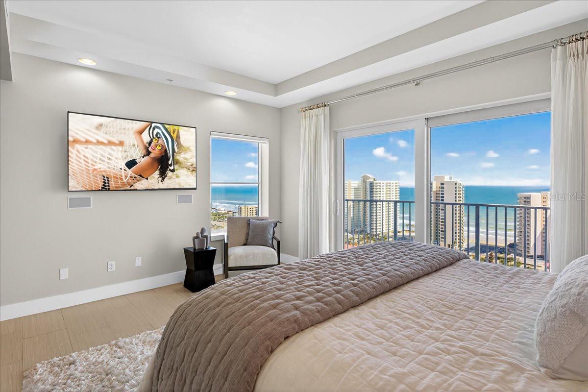 OCEANS GRAND - Residential