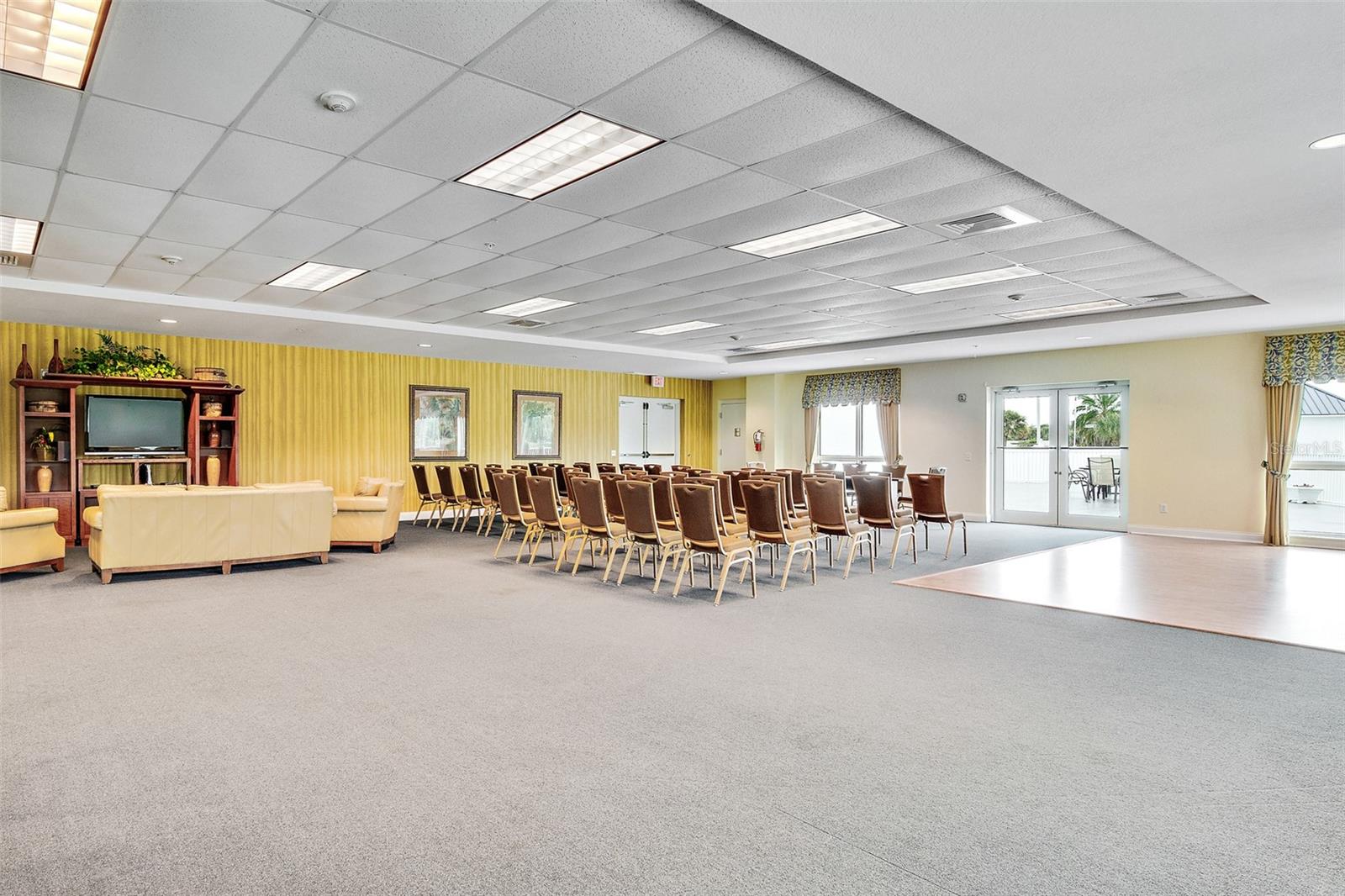 OCEANS GRAND - Residential