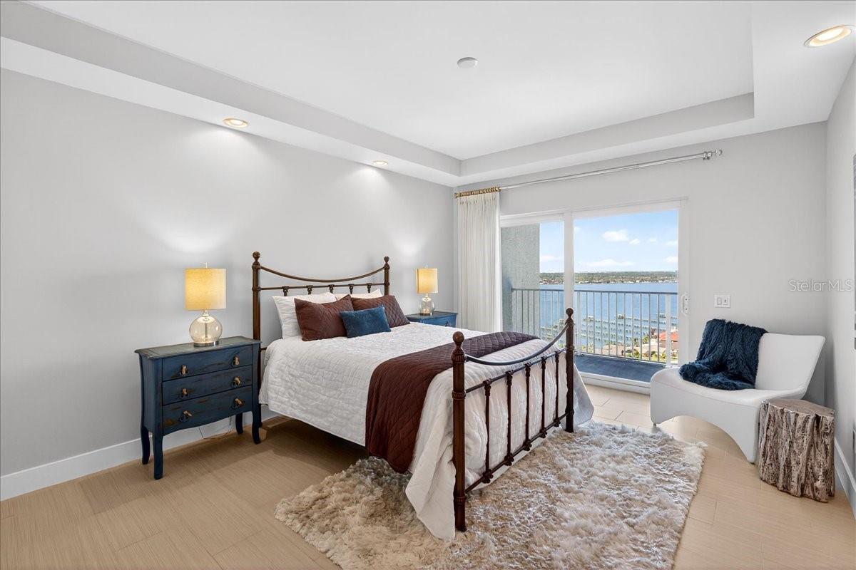 OCEANS GRAND - Residential