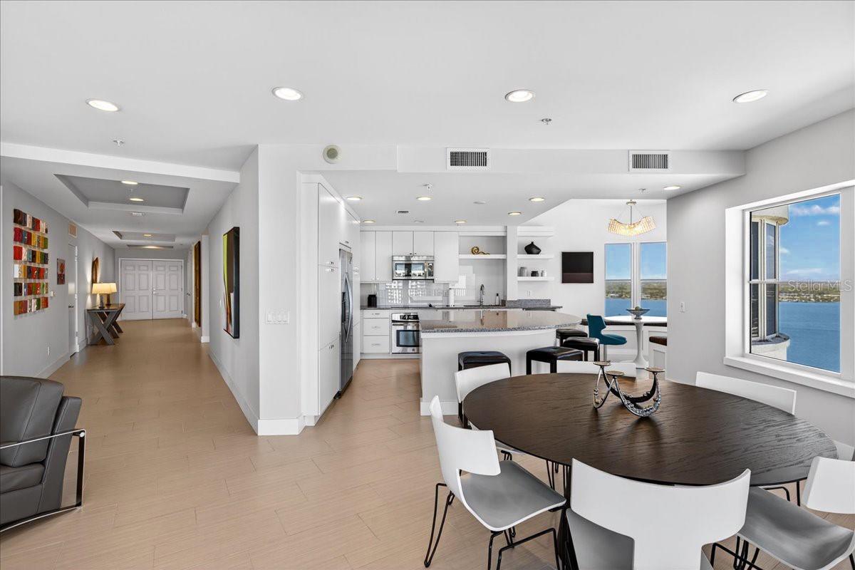 OCEANS GRAND - Residential