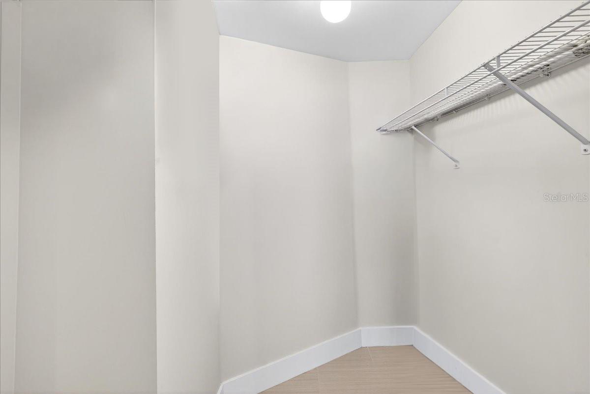 OCEANS GRAND - Residential