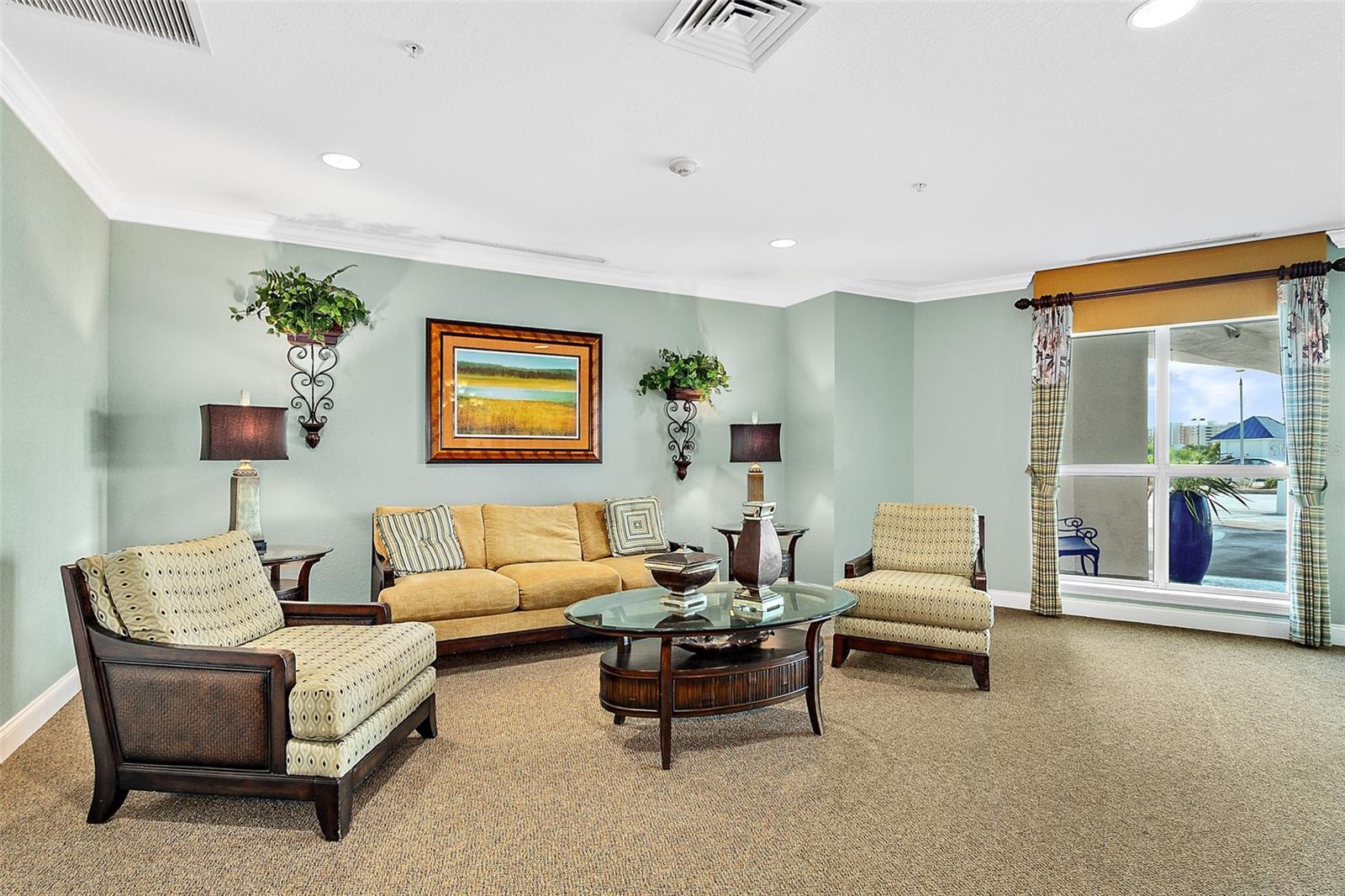 OCEANS GRAND - Residential