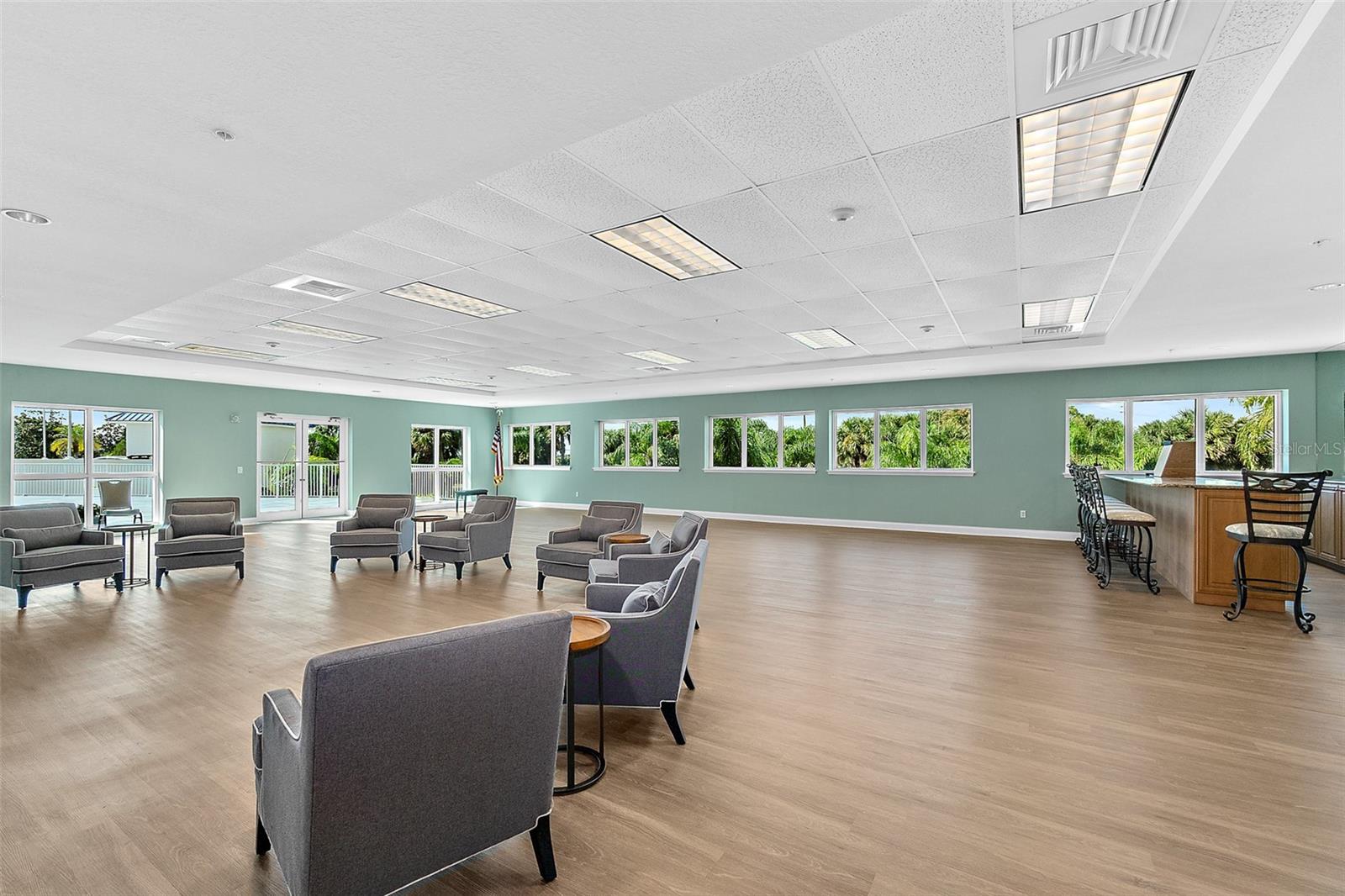 OCEANS GRAND - Residential