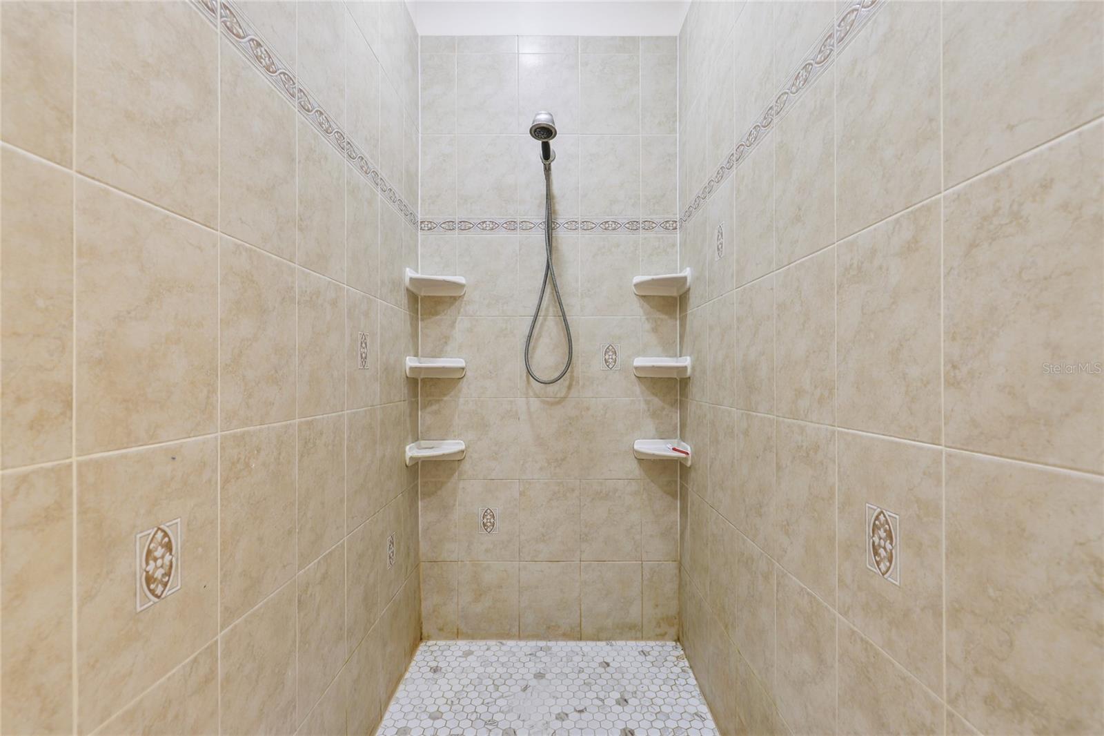 BARTRAM DOWNS - Residential