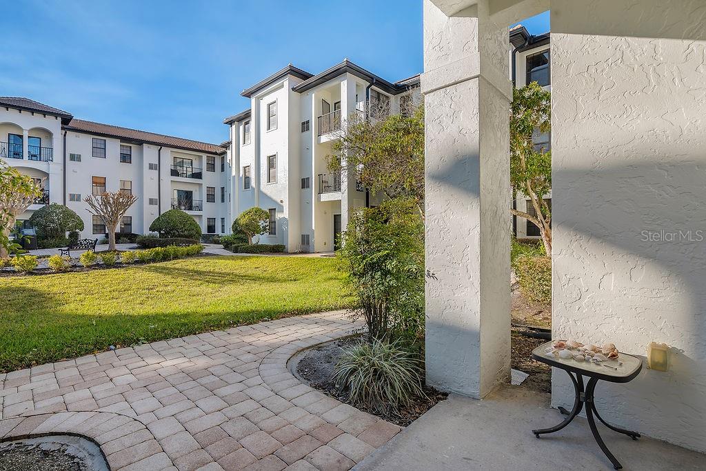 REGISTRY/MICHIGAN PARK CONDO - Residential