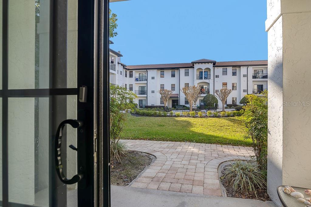 REGISTRY/MICHIGAN PARK CONDO - Residential