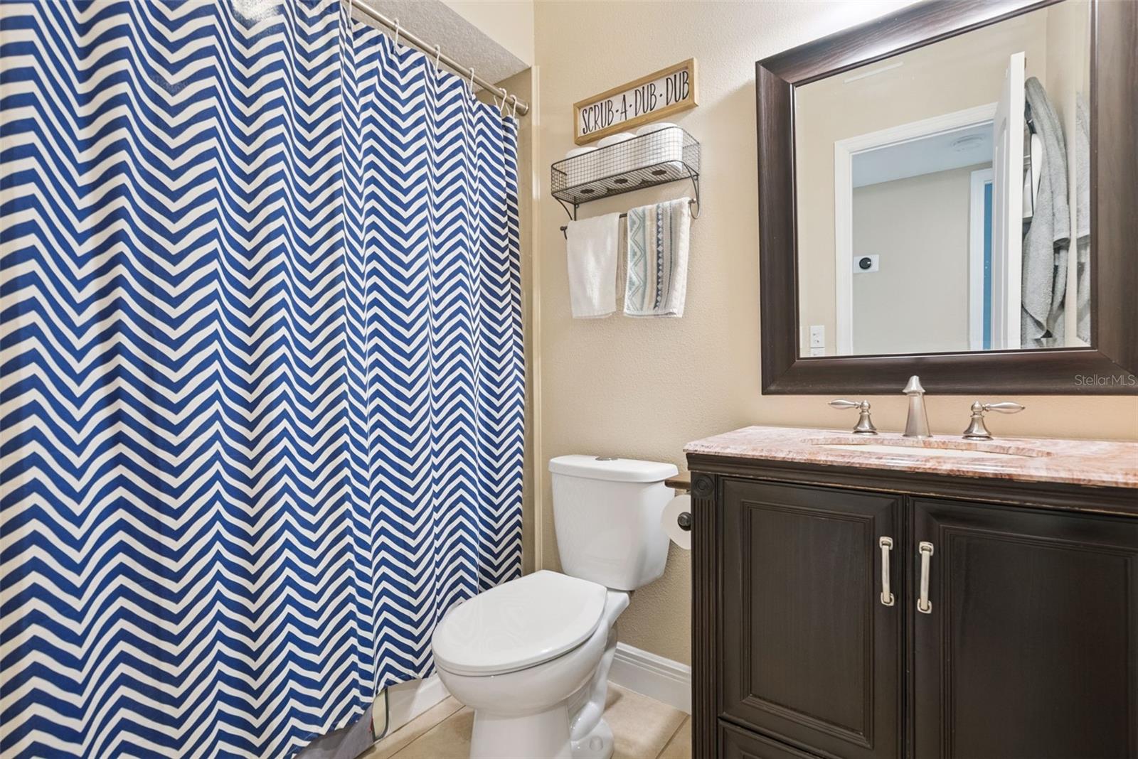 TWIN LAKES ESTATES - Residential