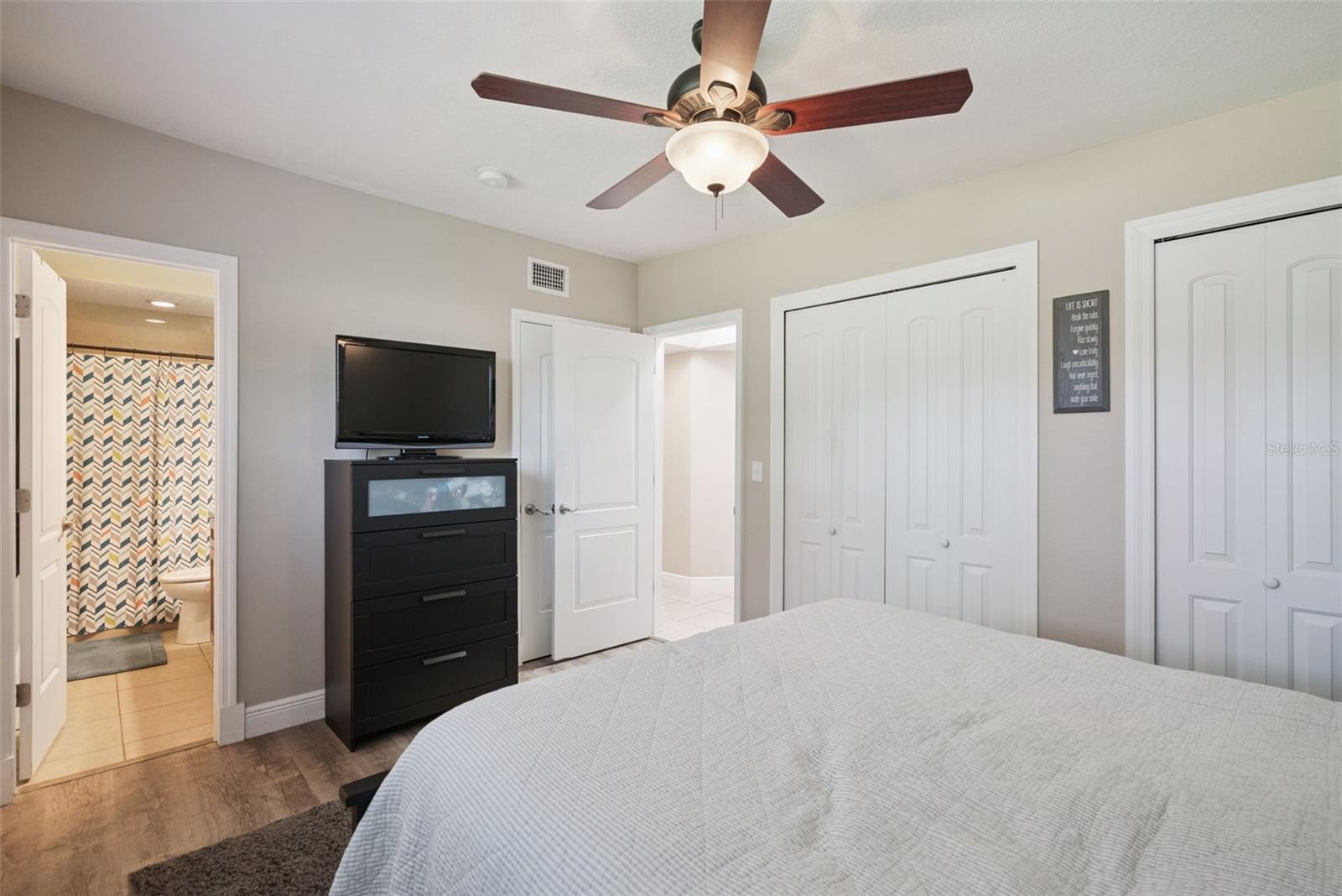 TWIN LAKES ESTATES - Residential